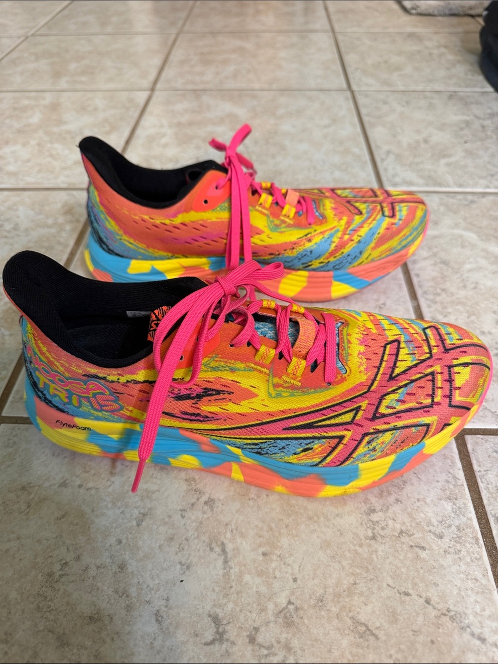 ASICS Yellow Multicolor Running Shoes with Pink Laces - Picture 3 of 5